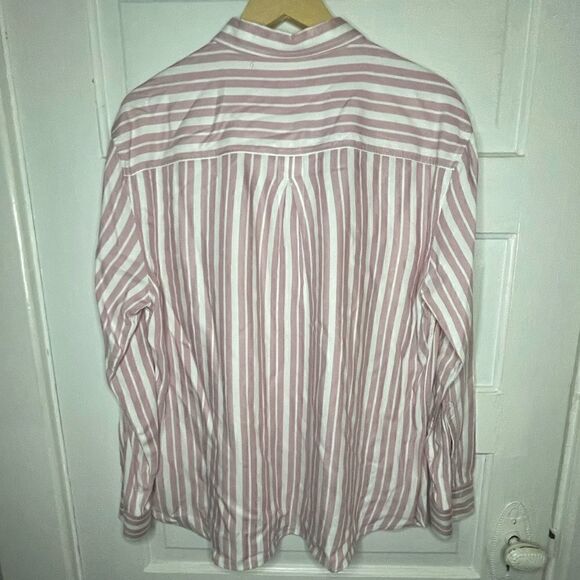 JACHS Girlfriend Long Sleeve Button Up Blouse - Picture 9 of 11